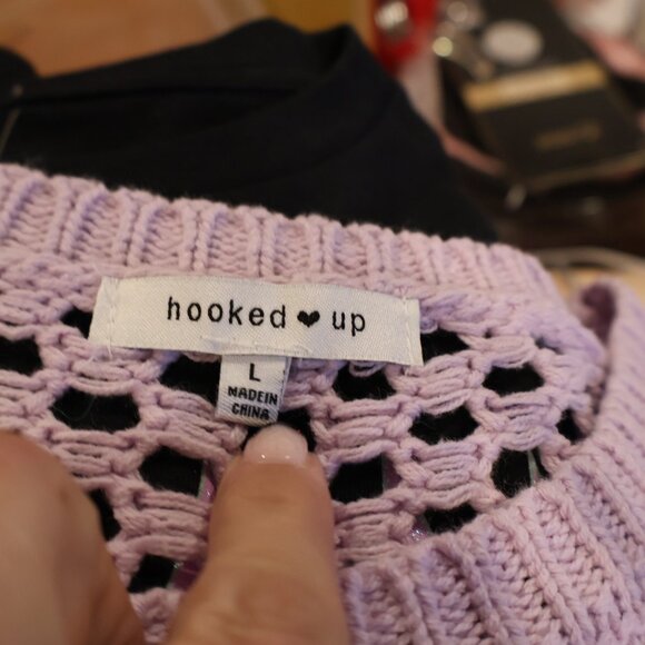 Lilac Open Knit Sweater by Hooked Up - Size Large - Picture 5 of 6